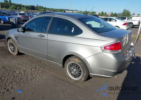 2008 Ford Focus Se/Ses из США, поврежденный, VIN 1FAHP33NX8W125917
